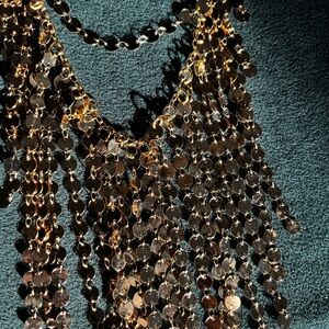 Zi collection. Gold/fringe necklace with earrings